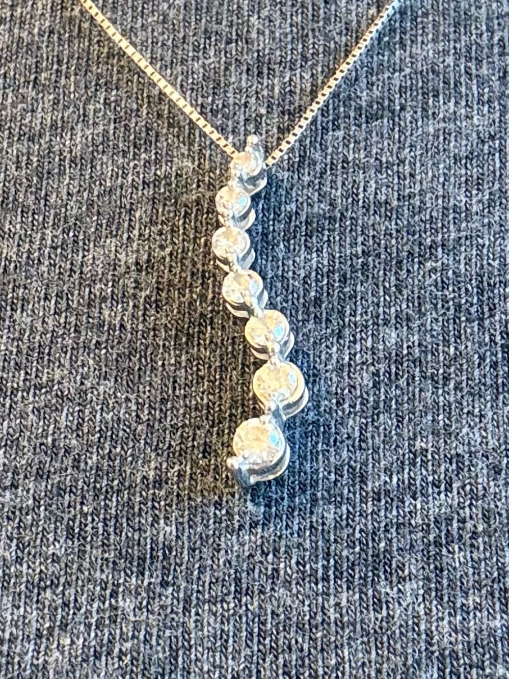 14k White Gold and Diamond Journey Pendant Necklace 0.5 CTW